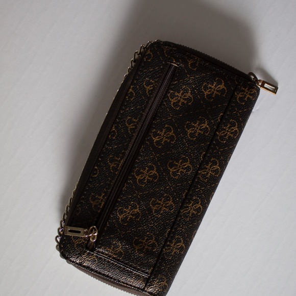 GUESS WALLET - Picture 2 of 2